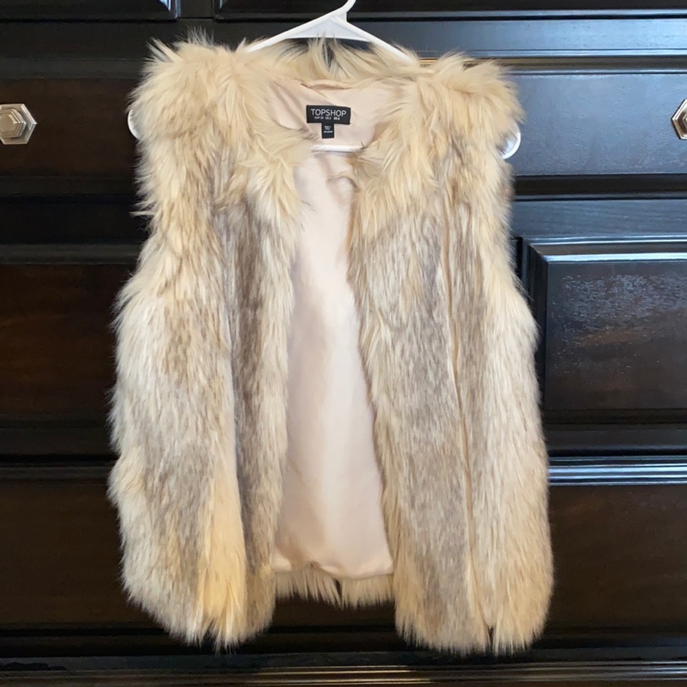Top Shop Fur Vest